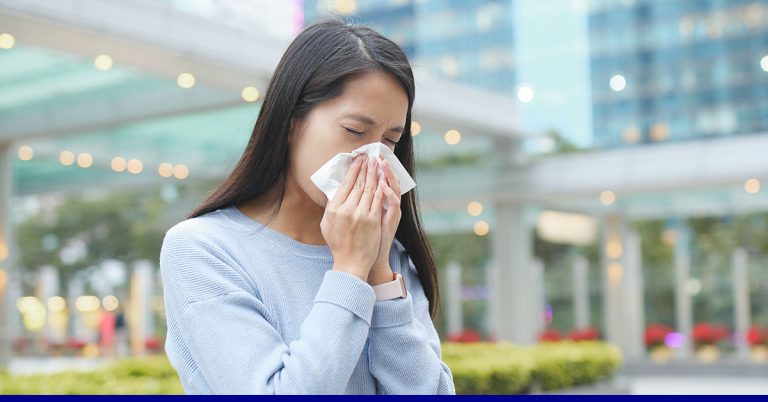 Does Your Body Stop Working When You Sneeze